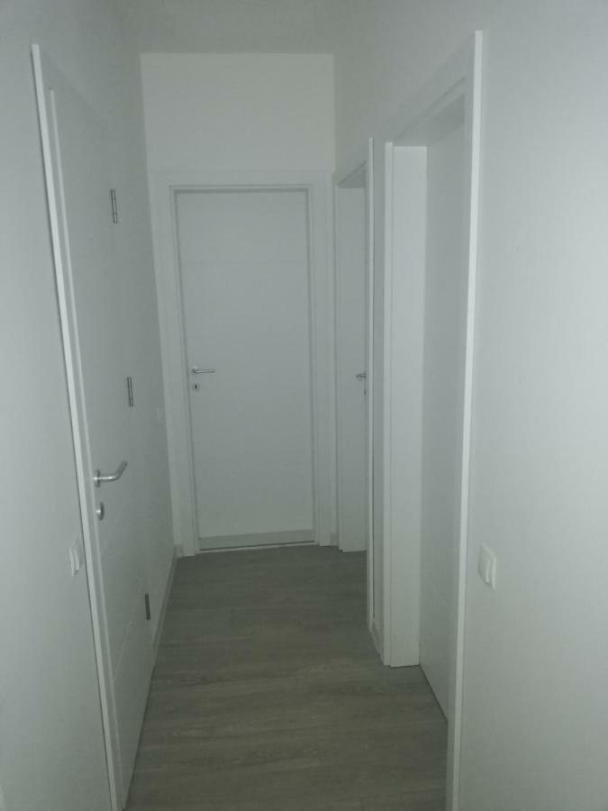 Apartment 3 Pristina Buitenkant foto
